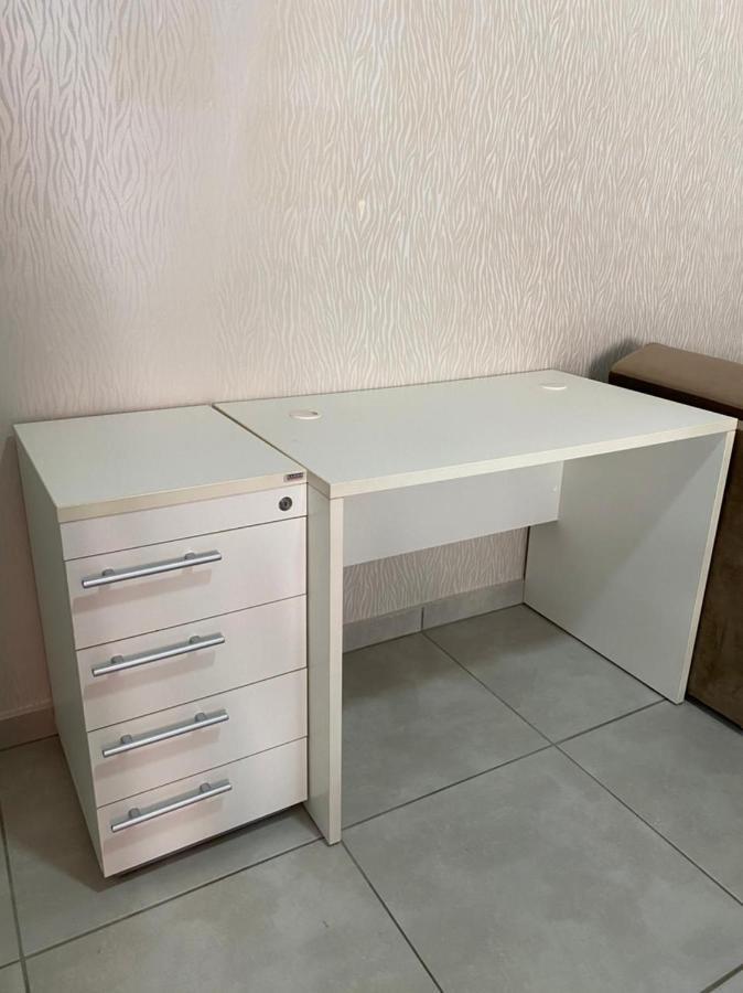 Ap Flat Central- Ar, Garagem E Otima Localizacao